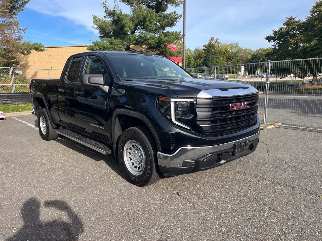 Used 2023 GMC Sierra 1500 Pro w/ Pro Value Package AWD/4WD image 3