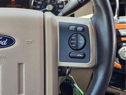 Used 2016 Ford F250 King Ranch w/ FX4 Off-Road Package AWD/4WD image 29