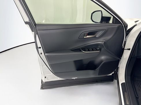 Used 2024 Toyota Crown XLE image 24