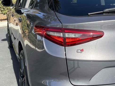 Used 2020 Alfa Romeo Stelvio Ti w/ Nero Edizione image 39