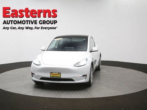 Used 2022 Tesla Model Y Long Range AWD/4WD image 48