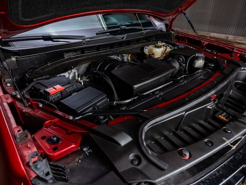 Used 2022 GMC Yukon SLE w/ Gmc Pro Safety Plus Package image 38