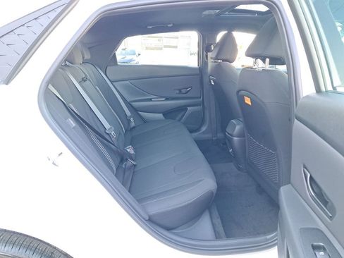 New 2026 Hyundai Elantra SEL Sport Premium FWD image 15