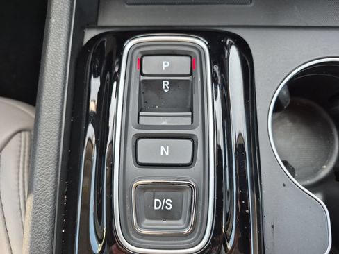 Certified 2025 Honda Pilot EX-L image 19