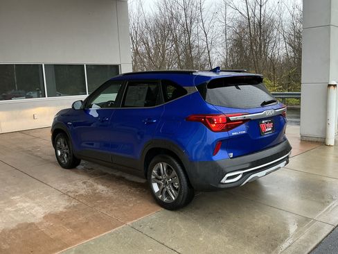 Used 2023 Kia Seltos S w/ Navigation Package image 20