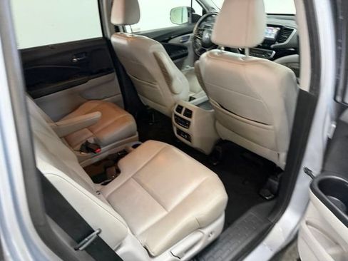 Used 2019 Honda Pilot Elite image 36