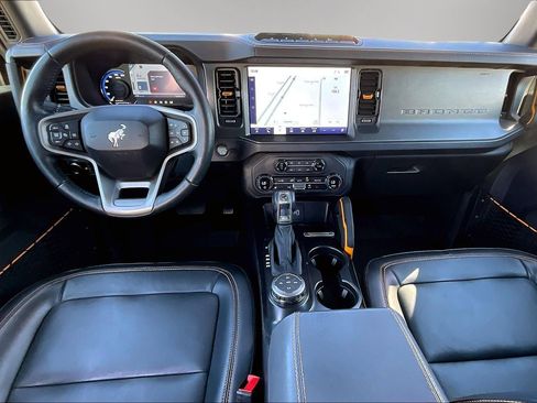 Used 2024 Ford Bronco Badlands image 7