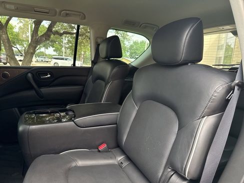 Used 2023 INFINITI QX80 Premium Select w/ All-Season Package AWD/4WD image 26