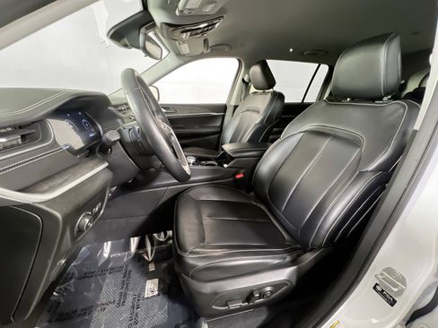 Used 2021 Jeep Grand Cherokee L Limited image 20