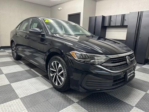 Used 2024 Volkswagen Jetta S image 5