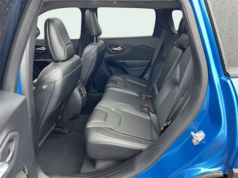 Used 2023 Jeep Cherokee Altitude Lux w/ Lux Elite Package image 12