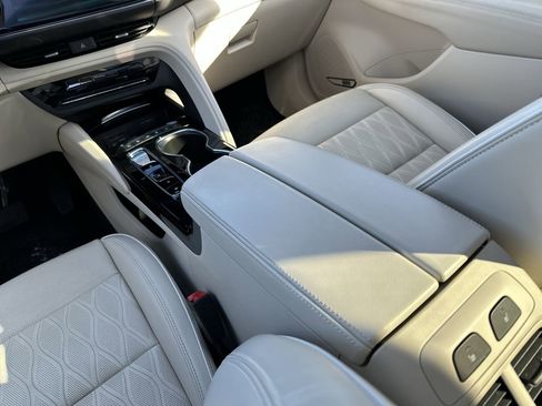 Certified 2023 Buick Envision Avenir image 21