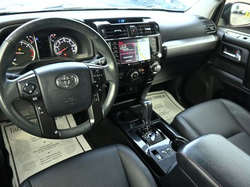 Used 2021 Toyota 4Runner Venture w/ Moonroof Package image 23