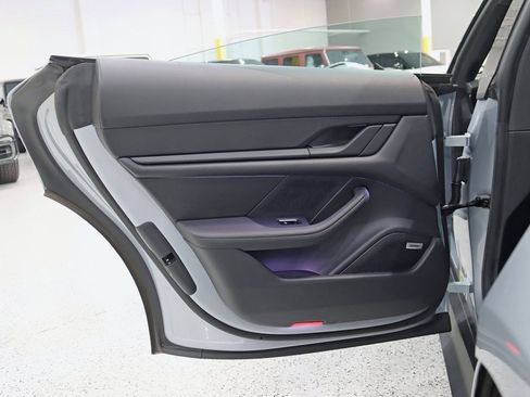 Used 2021 Porsche Taycan 4S image 37