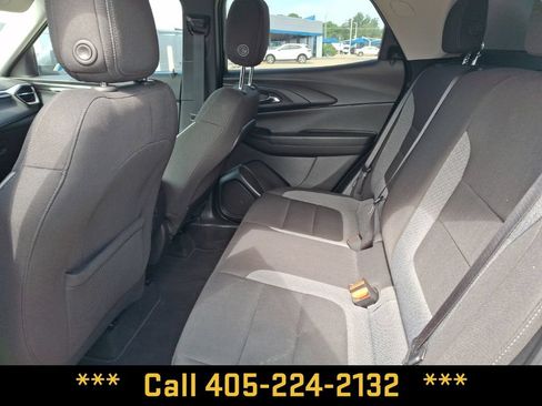 Used 2025 Chevrolet TrailBlazer LT FWD image 21