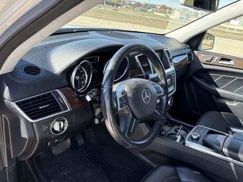 Used 2015 Mercedes-Benz GL 450 4MATIC image 18