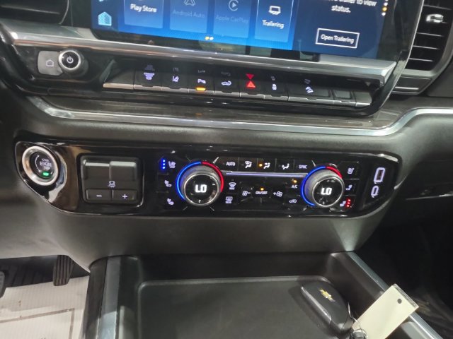 Used 2025 Chevrolet Silverado 3500 LTZ w/ LTZ Premium Package AWD/4WD image 15
