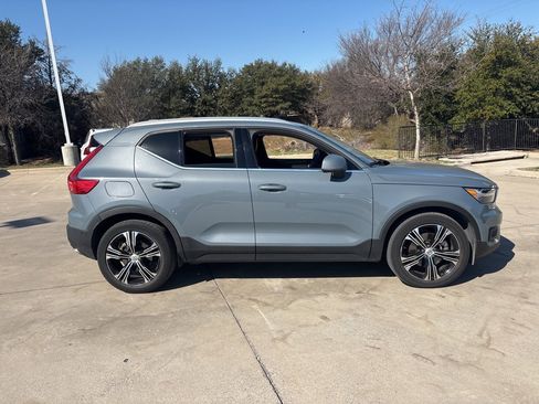 Used 2020 Volvo XC40 T5 Inscription w/ Protection Package Premier image 4