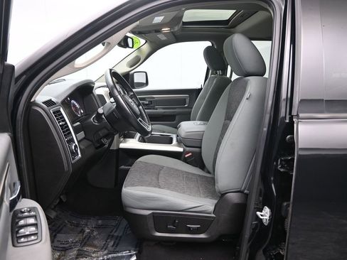 Used 2019 RAM 1500 Classic SLT w/ Black Appearance Group image 26