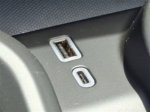 New 2025 GMC Sierra 2500 Denali w/ Denali Reserve Package image 17