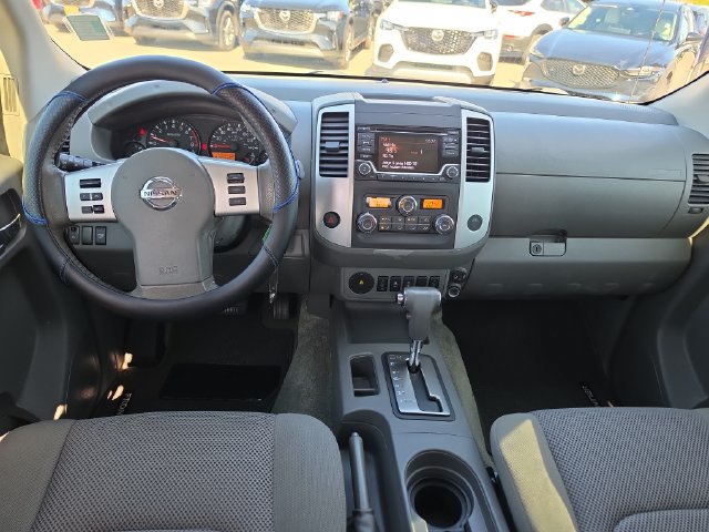 Used 2017 Nissan Frontier SV w/ SV Value Truck Package RWD image 8