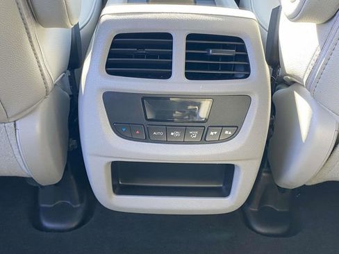 Used 2017 Honda Pilot EX-L image 11