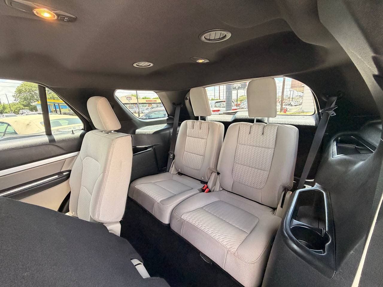 Used 2019 Ford Explorer FWD image 13