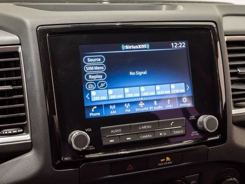 Used 2022 Nissan Frontier SV AWD/4WD image 16