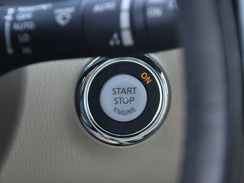 Used 2023 INFINITI QX80 Sensory w/ Cargo Package image 39