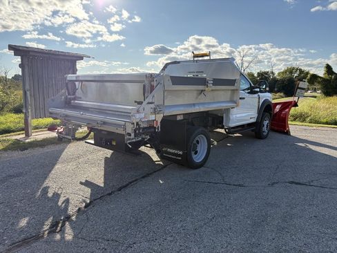 New 2025 Ford F550 4x4 Regular Cab Super Duty image 8