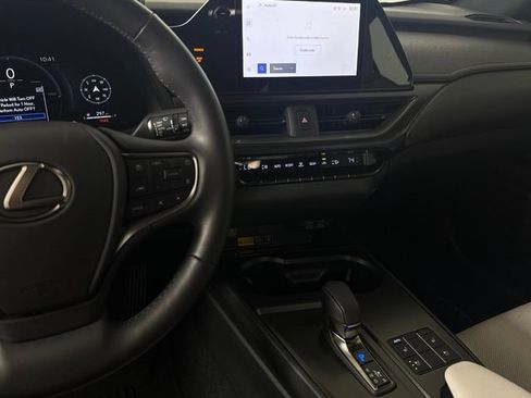 Used 2025 Lexus UX 300h FWD w/ Accessory Package (Z2) image 25