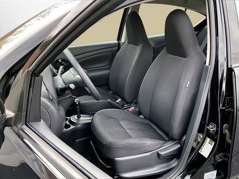 Used 2017 Nissan Versa S Plus image 19