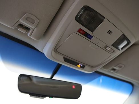 Used 2017 Subaru Outback 2.5i Premium image 8