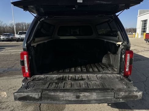 Used 2023 Ford F350 Lariat w/ Lariat Ultimate Package AWD/4WD image 26