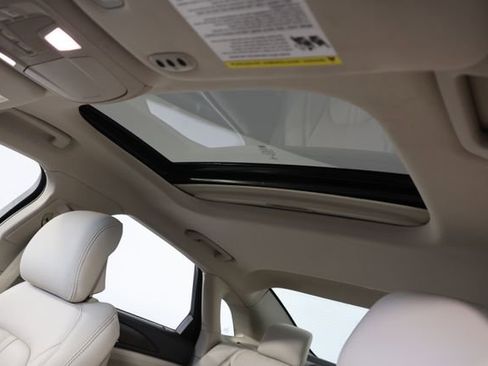Used 2019 Lincoln MKZ Reserve w/ Reserve Plus Package AWD/4WD image 19
