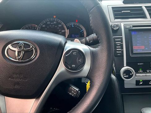 Used 2012 Toyota Camry SE FWD image 21