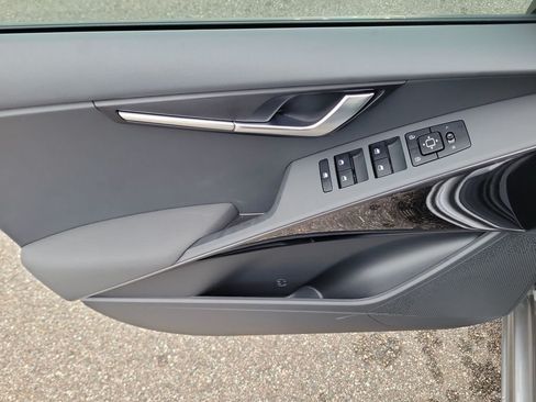 New 2026 Kia Niro EX FWD image 19