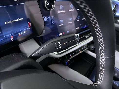 New 2026 Chevrolet Equinox EV LT image 16