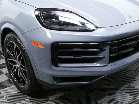 New 2026 Porsche Cayenne S image 38