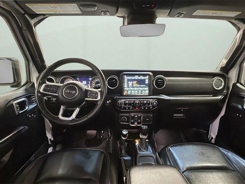 Used 2021 Jeep Gladiator Overland w/ Uconnect 4C Nav & Sound Group image 9
