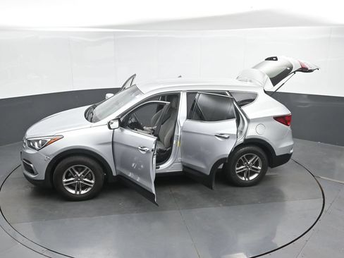 Used 2017 Hyundai Santa Fe Sport FWD image 50