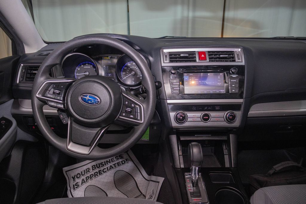 Used 2019 Subaru Outback 2.5i AWD/4WD image 16