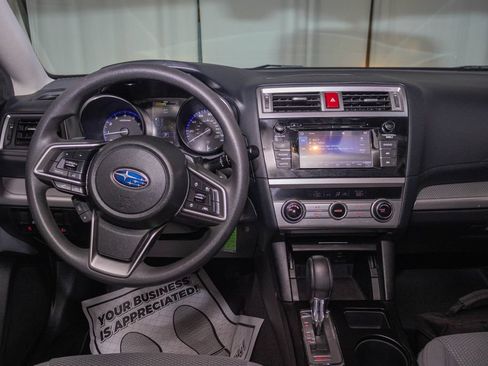 Used 2019 Subaru Outback 2.5i AWD/4WD image 16
