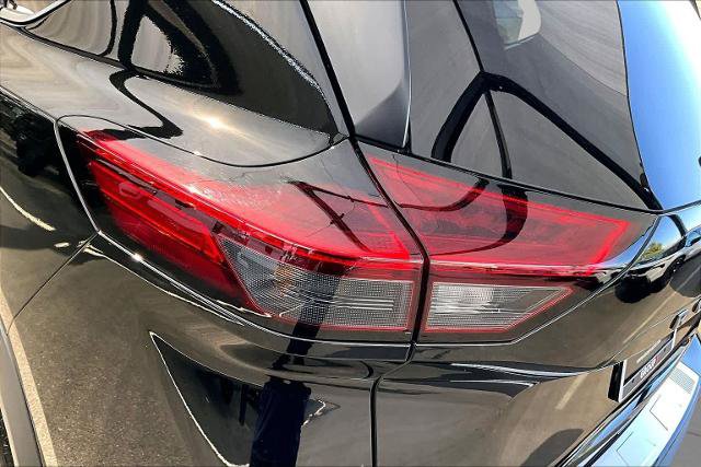 Certified 2026 Nissan Rogue SV FWD image 28