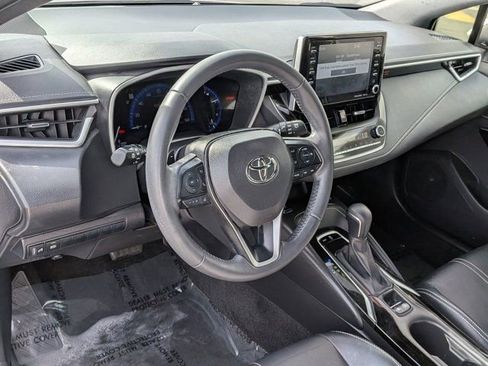 Used 2019 Toyota Corolla XSE image 17