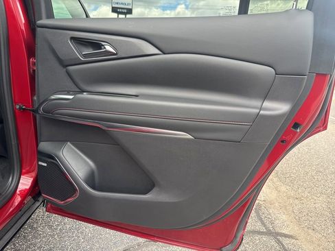 Used 2024 Chevrolet Traverse RS w/ LPO, Floor Liner Package AWD/4WD image 21