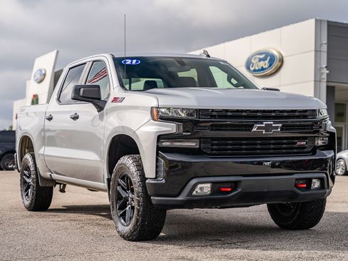 Used 2021 Chevrolet Silverado 1500 LT Trail Boss w/ Convenience Package II image 1