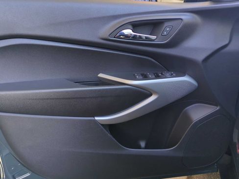 New 2026 Chevrolet Trax LS FWD image 10
