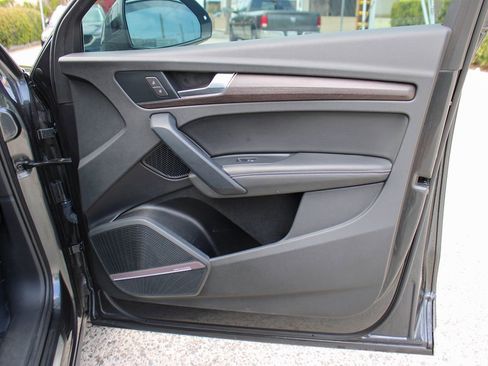 Used 2021 Audi Q5 Premium Plus w/ Premium Plus Package image 35