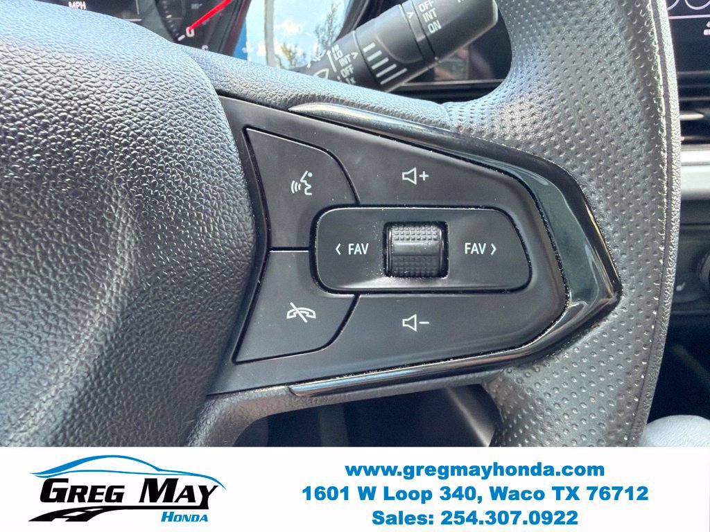Used 2025 Chevrolet Trax LS w/ LS Convenience Package FWD image 26
